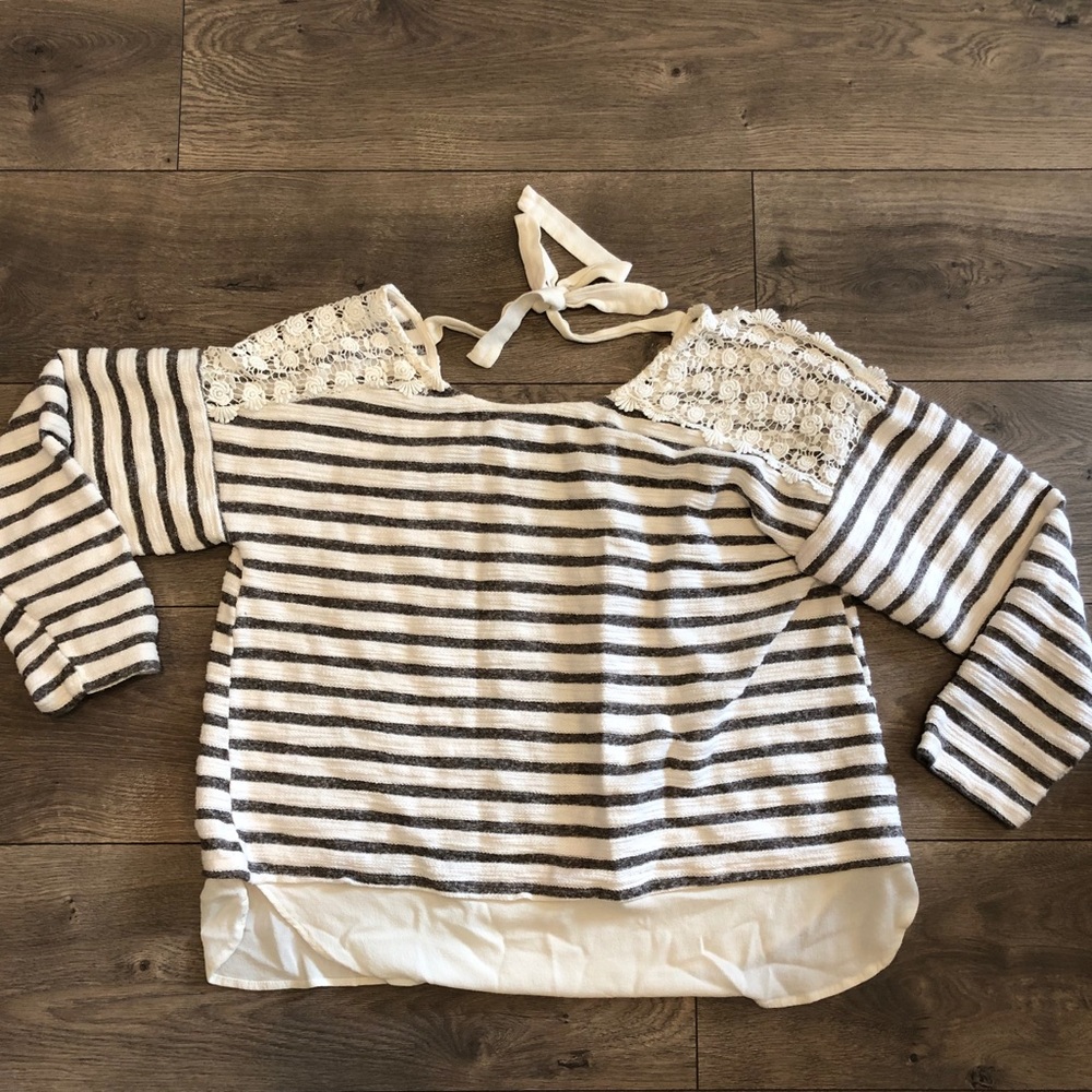 VICI Sweater